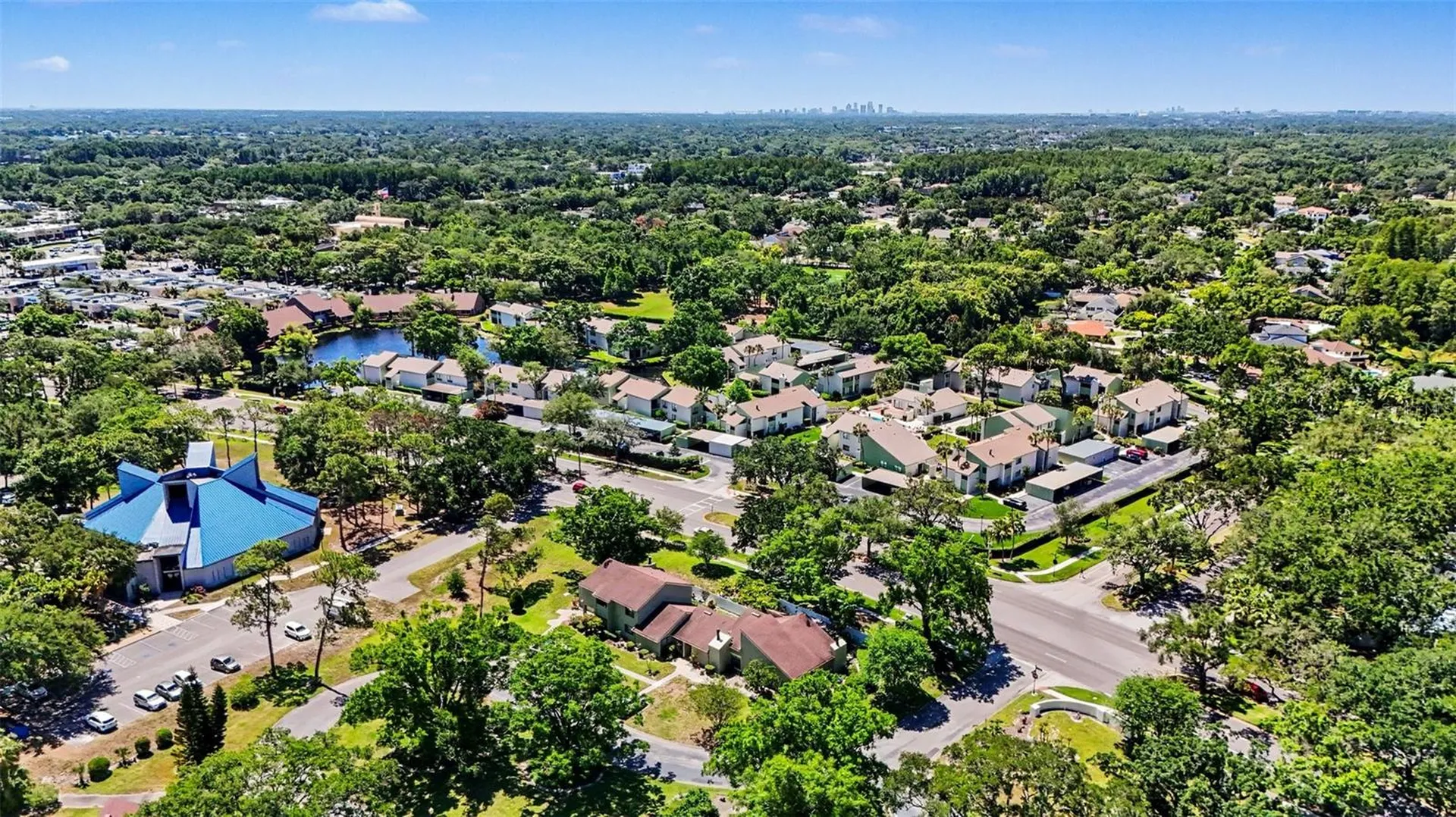 13507 Palmwood Lane Tampa FL 33618