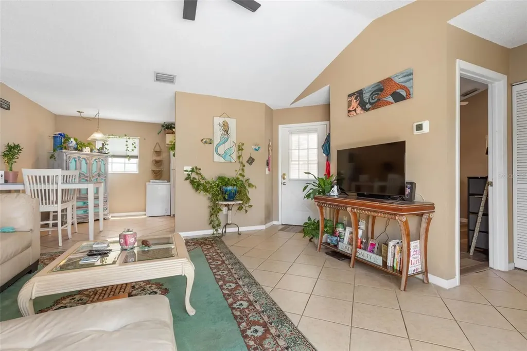 1 Crystal Way Palm Coast FL 32137