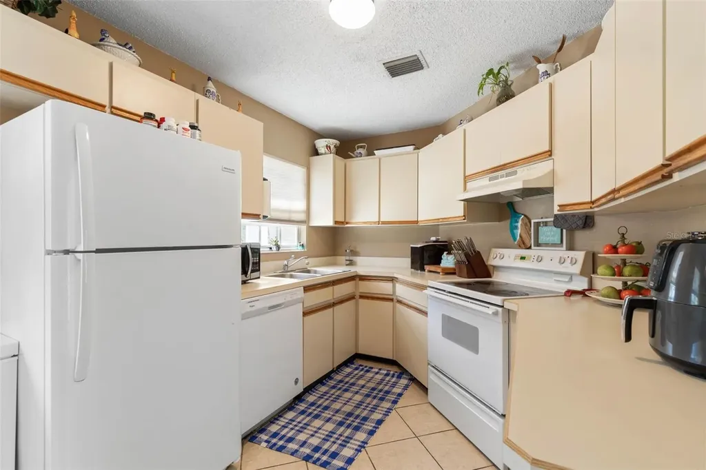1 Crystal Way Palm Coast FL 32137