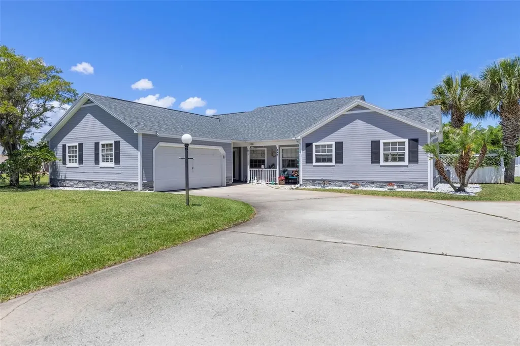 1 Crystal Way Palm Coast FL 32137