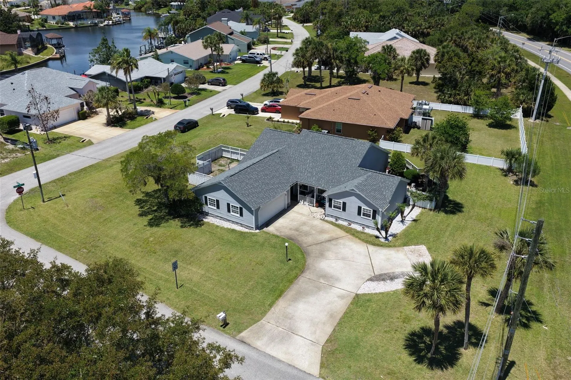 1 Crystal Way Palm Coast FL 32137