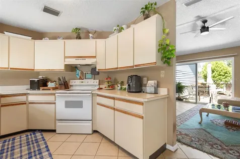 1 Crystal Way Palm Coast FL 32137