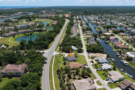 1 Crystal Way Palm Coast FL 32137