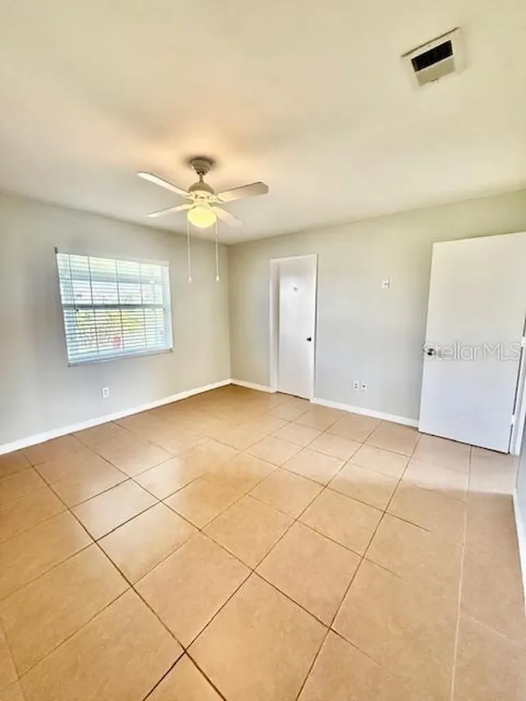 19 Lago Mesa Way Kissimmee FL 34743