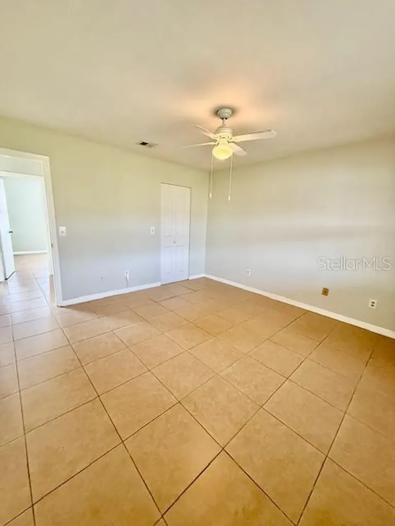 19 Lago Mesa Way Kissimmee FL 34743