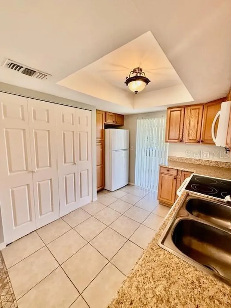 19 Lago Mesa Way Kissimmee FL 34743