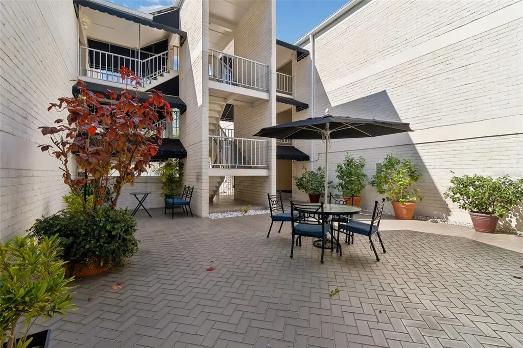 3325 Bayshore Boulevard Tampa FL 33629