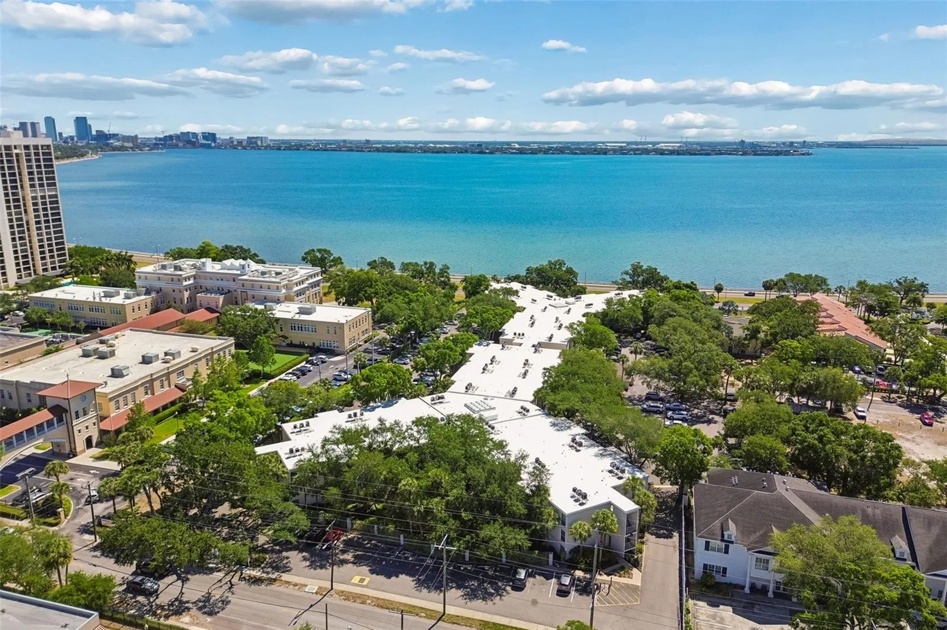 3325 Bayshore Boulevard Tampa FL 33629