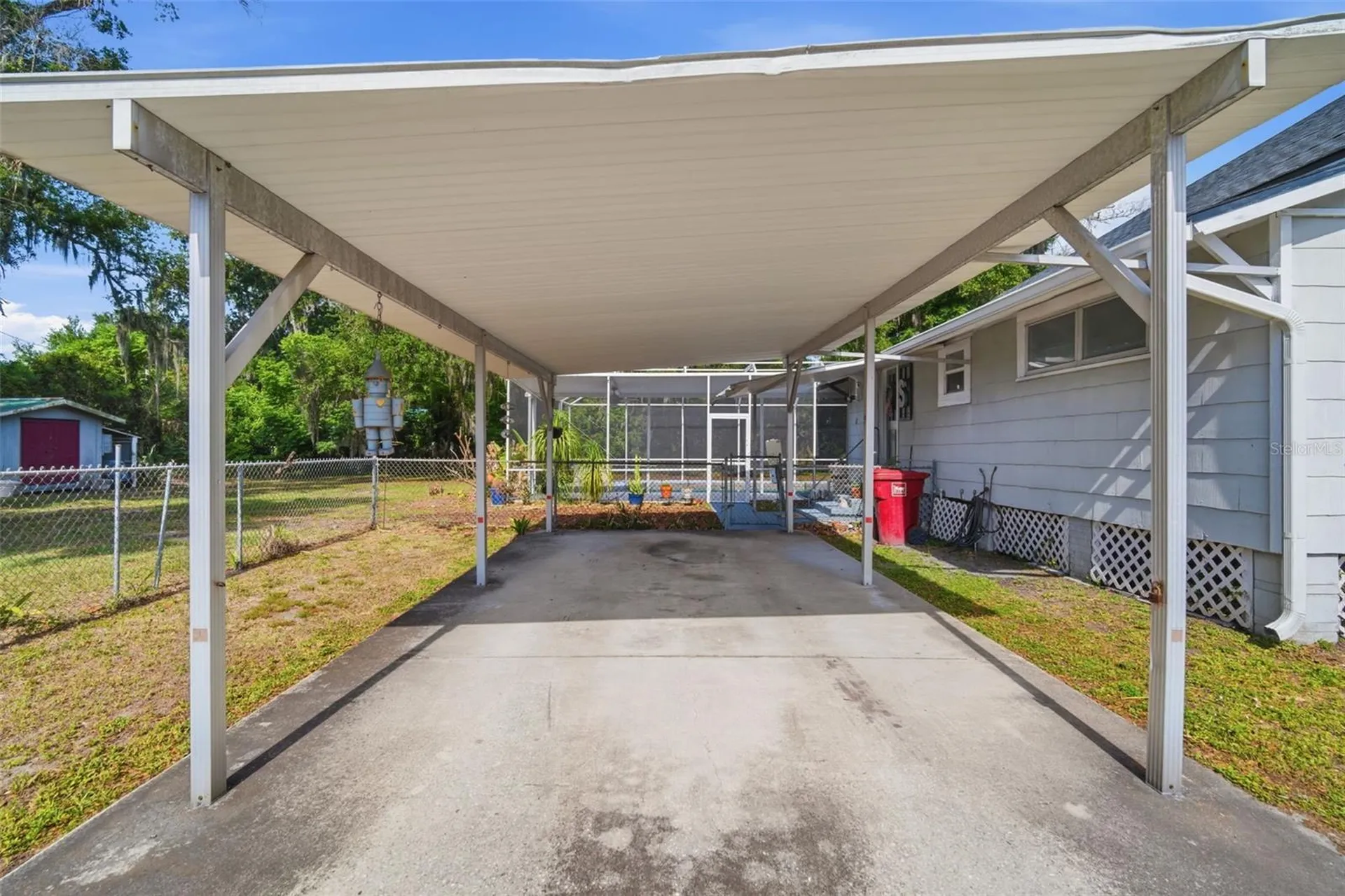 1201 W Reynolds Street Plant City FL 33563