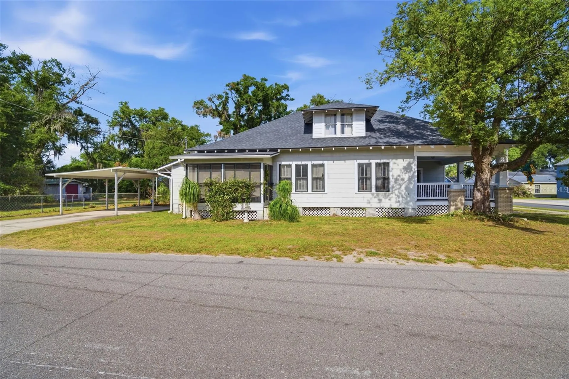 1201 W Reynolds Street Plant City FL 33563