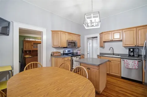 1201 W Reynolds Street Plant City FL 33563