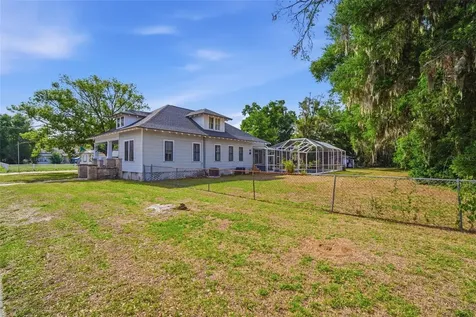 1201 W Reynolds Street Plant City FL 33563