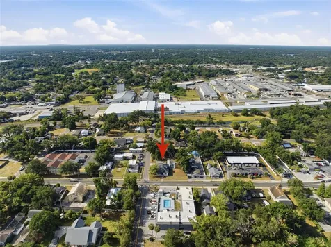 1201 W Reynolds Street Plant City FL 33563