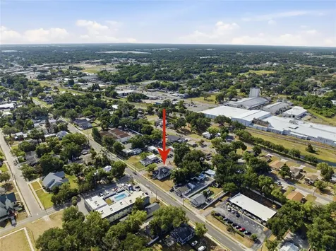 1201 W Reynolds Street Plant City FL 33563
