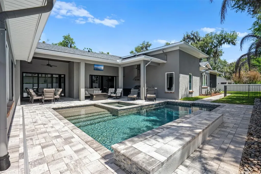 105 Pine Street Windermere FL 34786