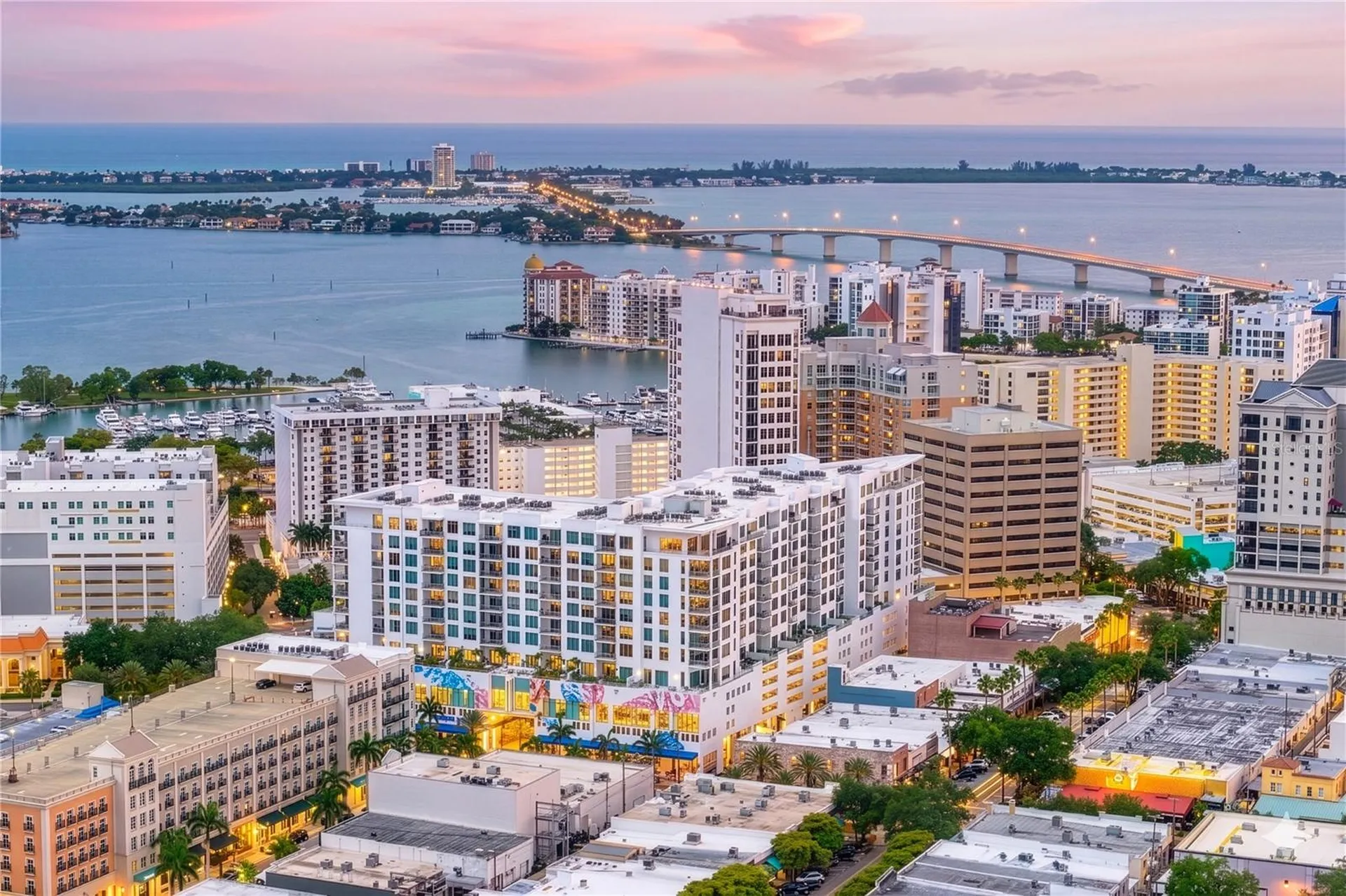 111 S Pineapple Avenue Sarasota FL 34236