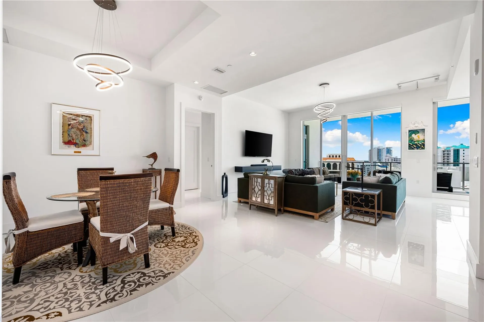 111 S Pineapple Avenue Sarasota FL 34236