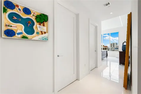 111 S Pineapple Avenue Sarasota FL 34236