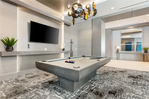 111 S Pineapple Avenue Sarasota FL 34236
