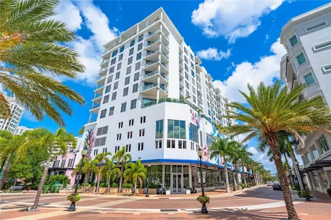 111 S Pineapple Avenue Sarasota FL 34236