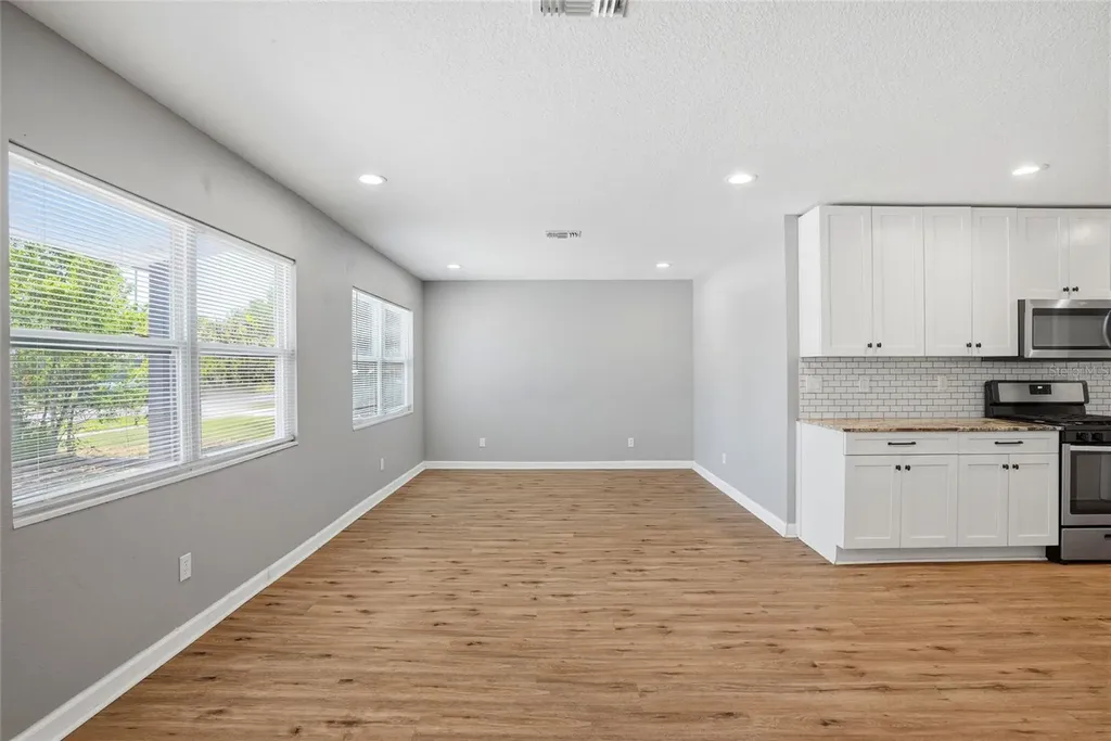5127 4th Avenue S St Petersburg FL 33707