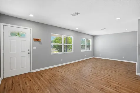 5127 4th Avenue S St Petersburg FL 33707