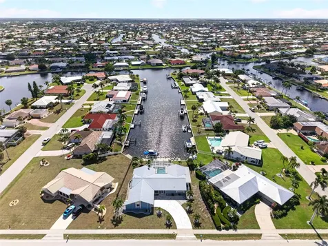 586 Bal Harbor Boulevard Punta Gorda FL 33950