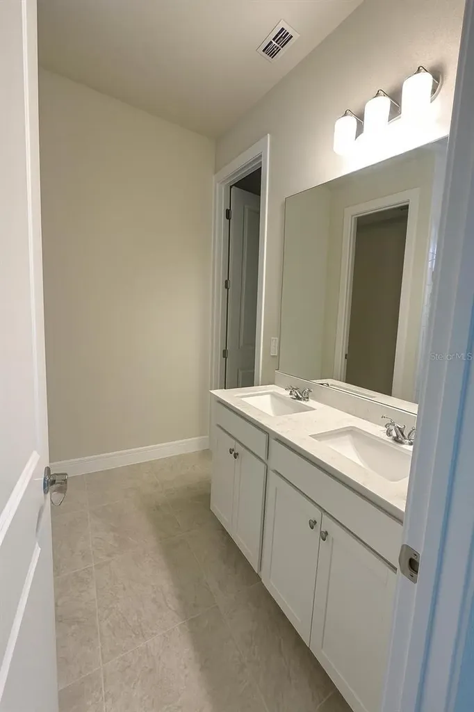 6040 Wildline Drive St Cloud FL 34771
