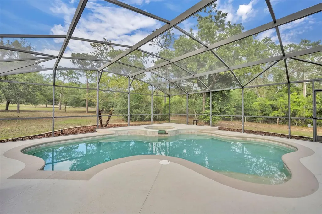 1717 W Kelly Park Road Apopka FL 32712