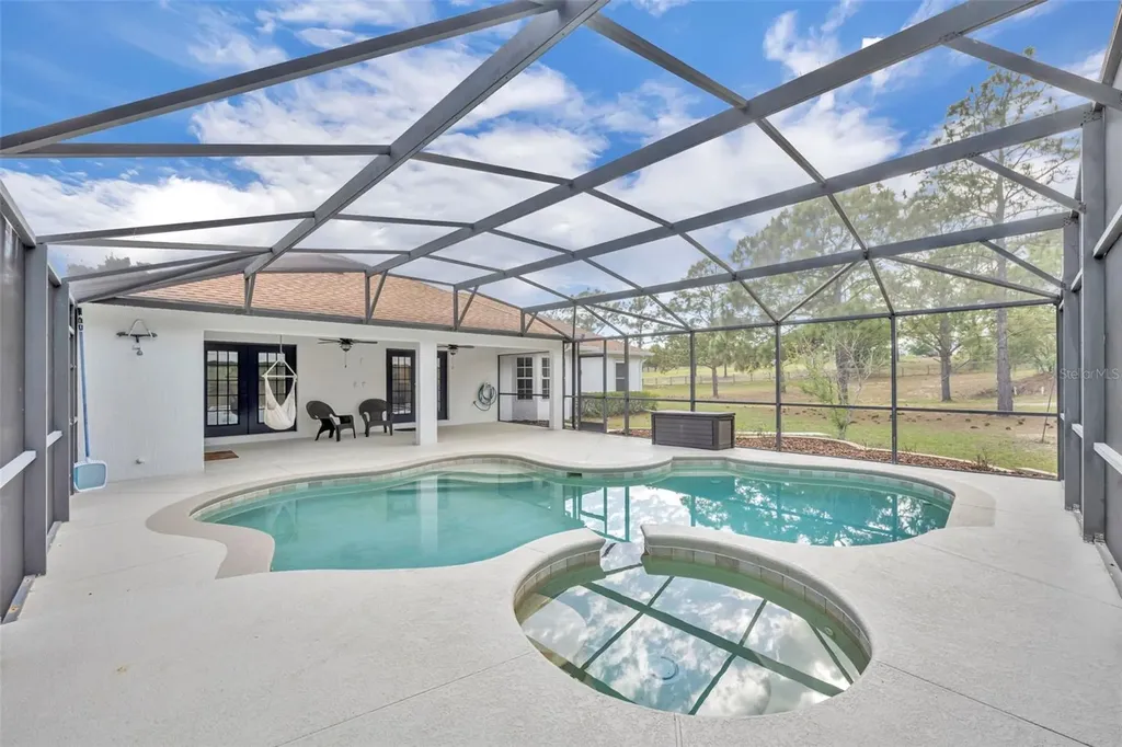 1717 W Kelly Park Road Apopka FL 32712