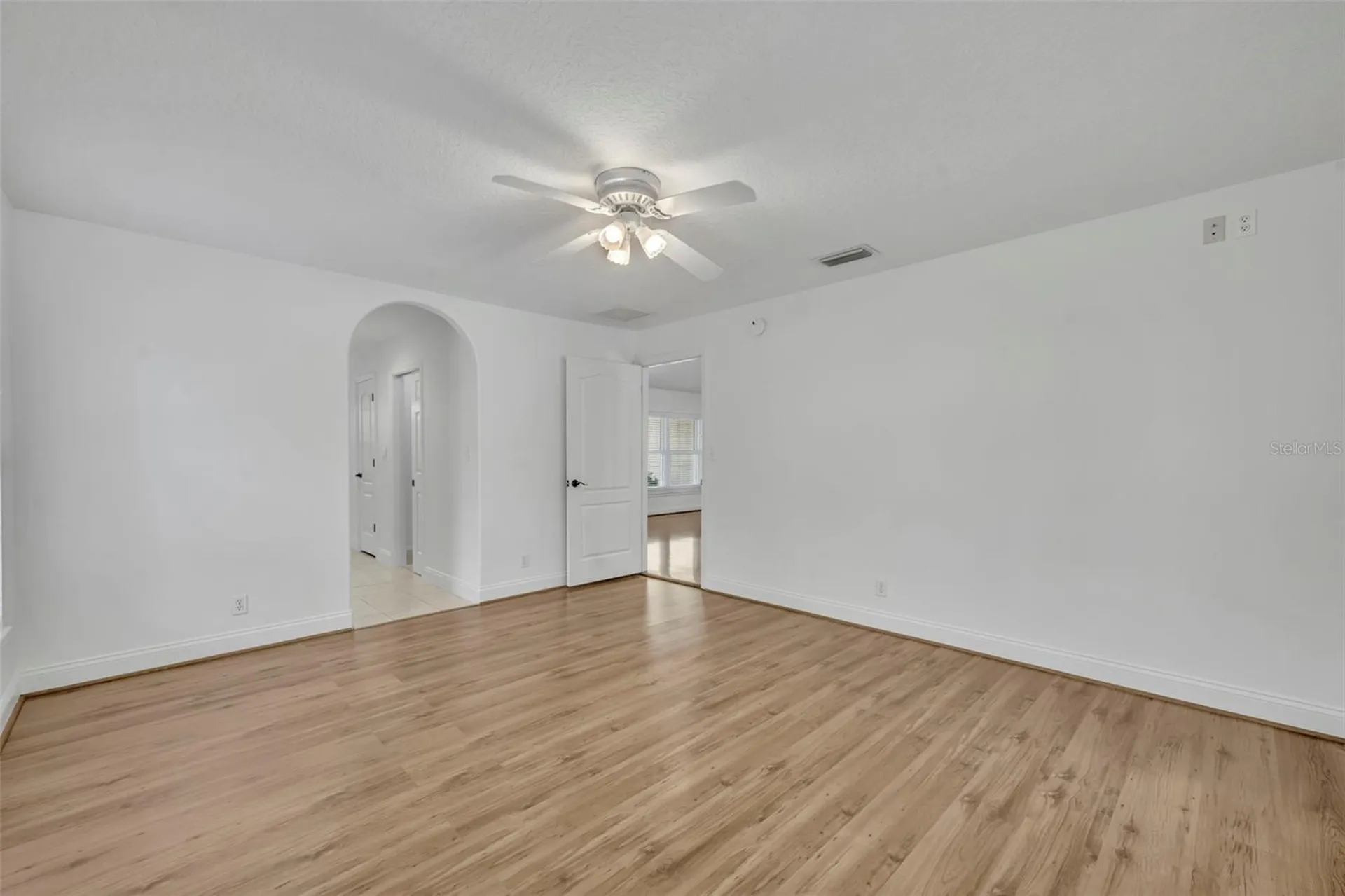 1717 W Kelly Park Road Apopka FL 32712