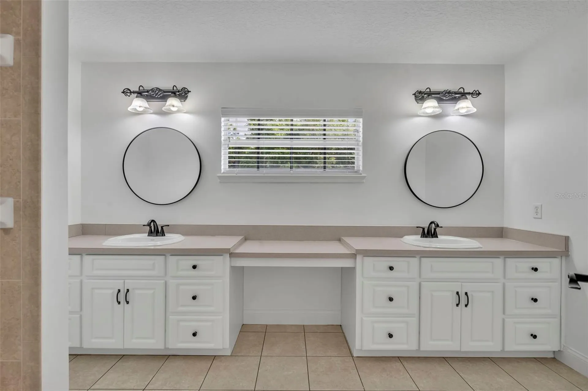 1717 W Kelly Park Road Apopka FL 32712