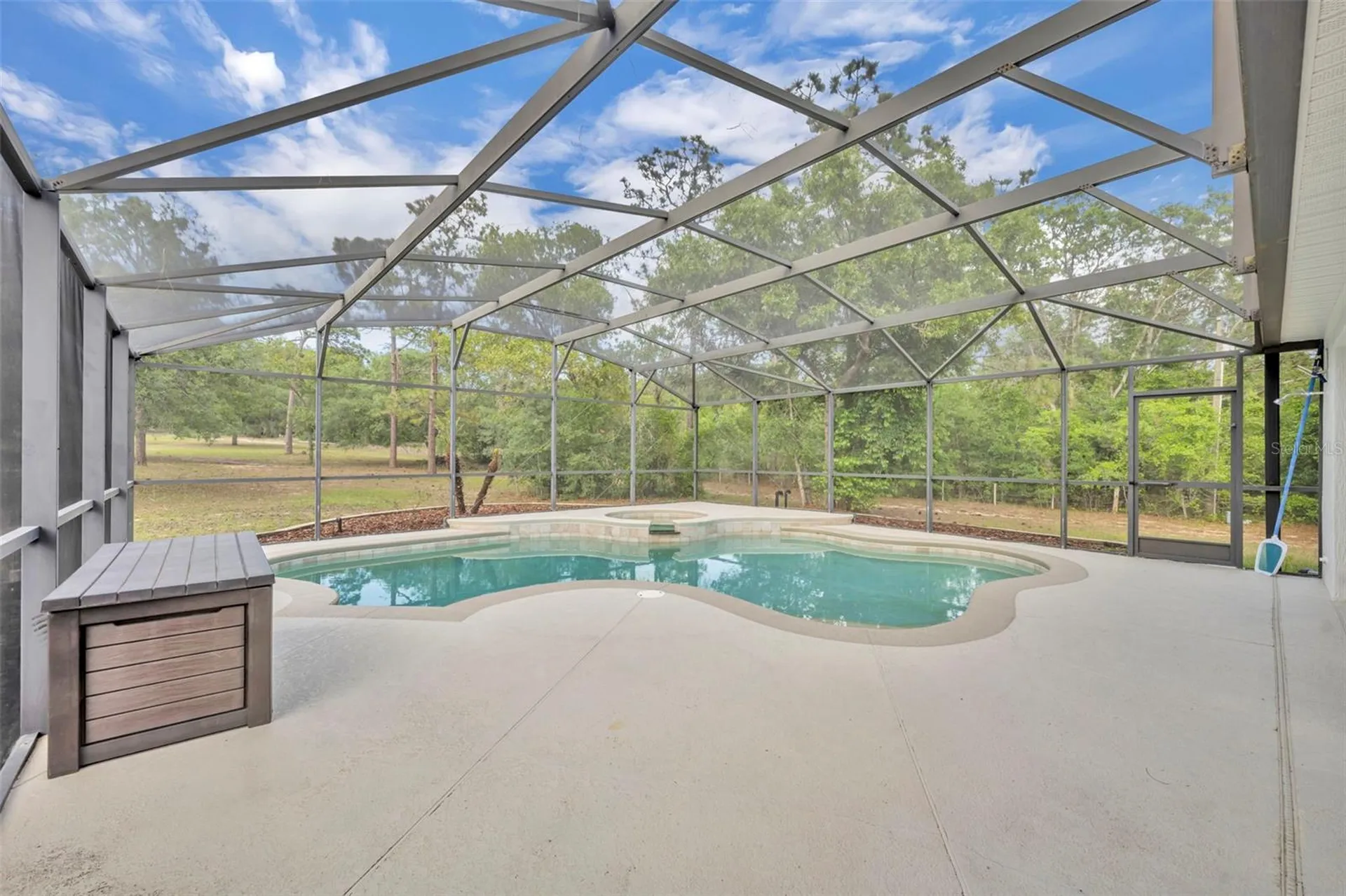 1717 W Kelly Park Road Apopka FL 32712