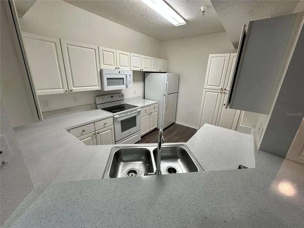 5554 Metrowest Boulevard Orlando FL 32811