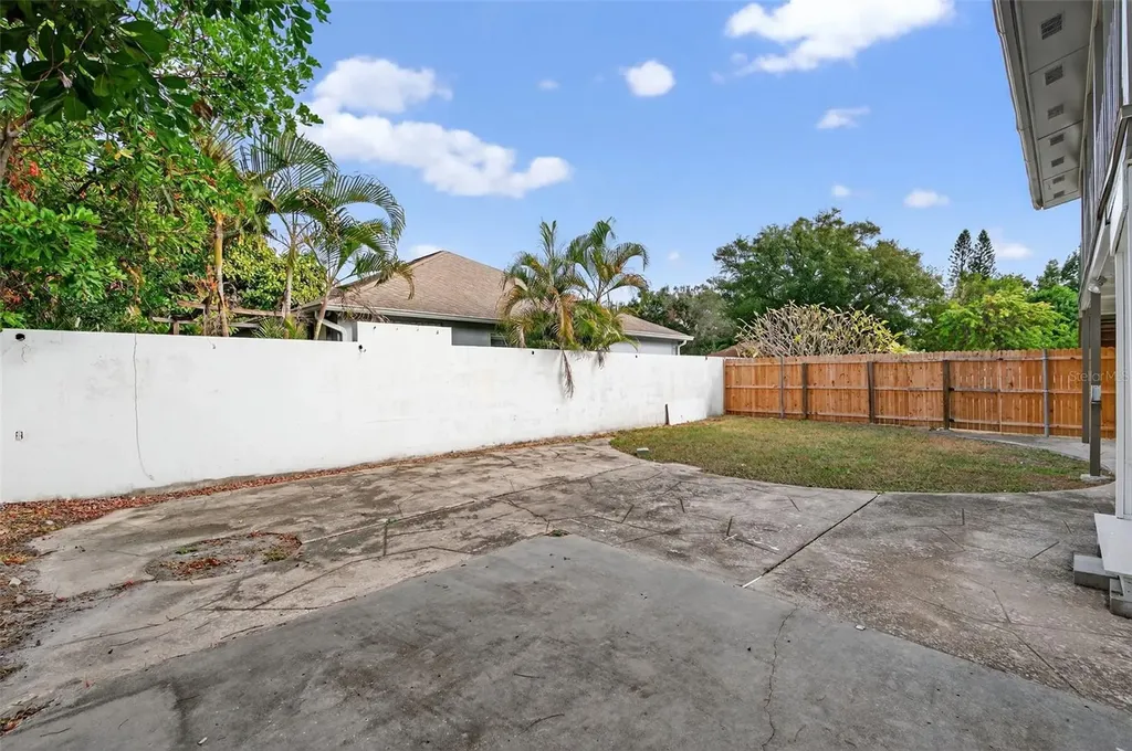 5136 68th Street N St Petersburg FL 33709