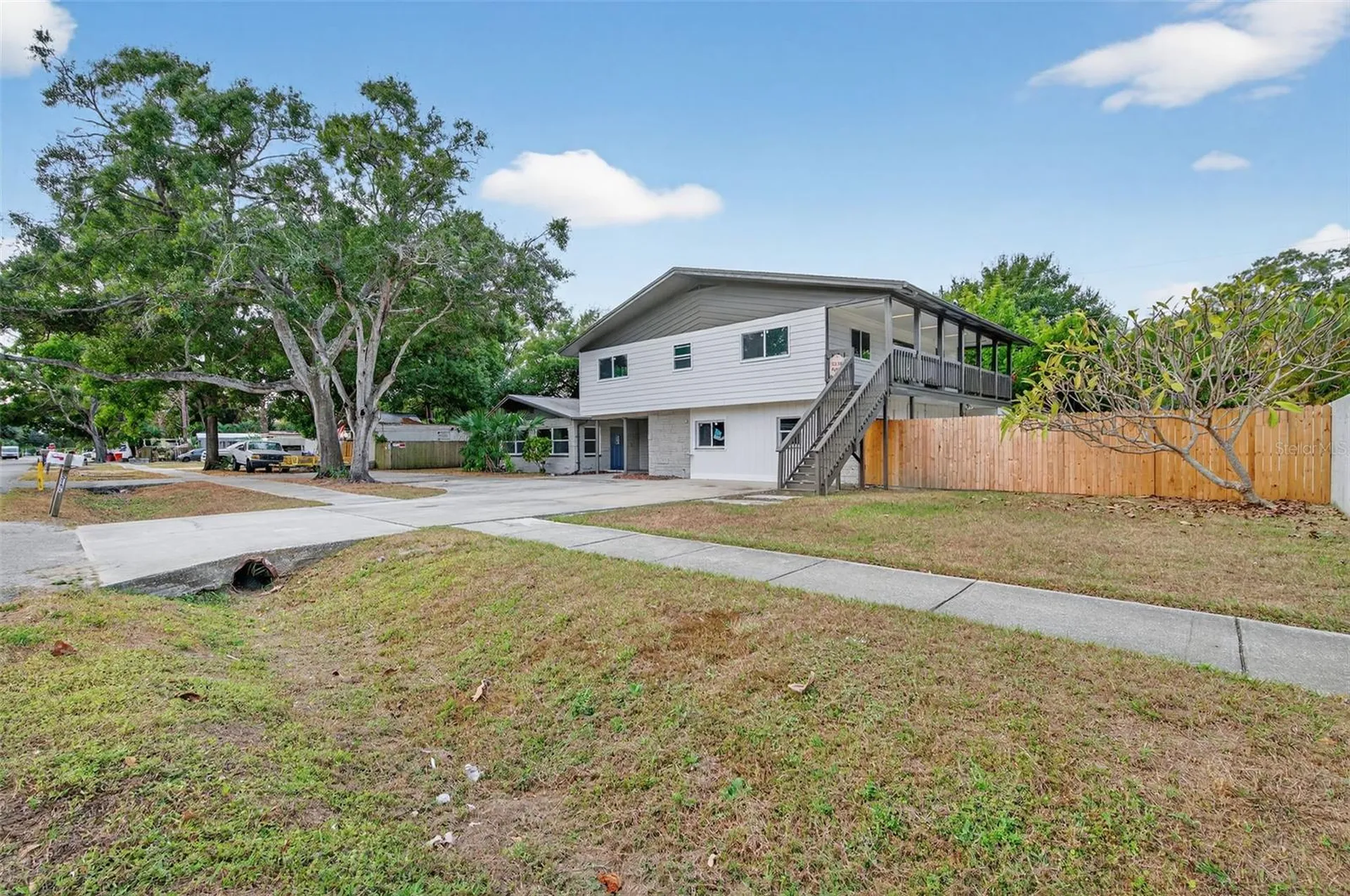 5136 68th Street N St Petersburg FL 33709
