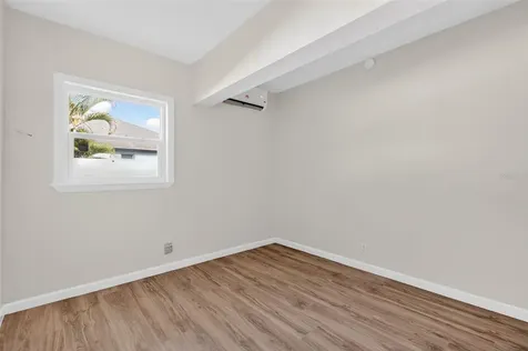 5136 68th Street N St Petersburg FL 33709