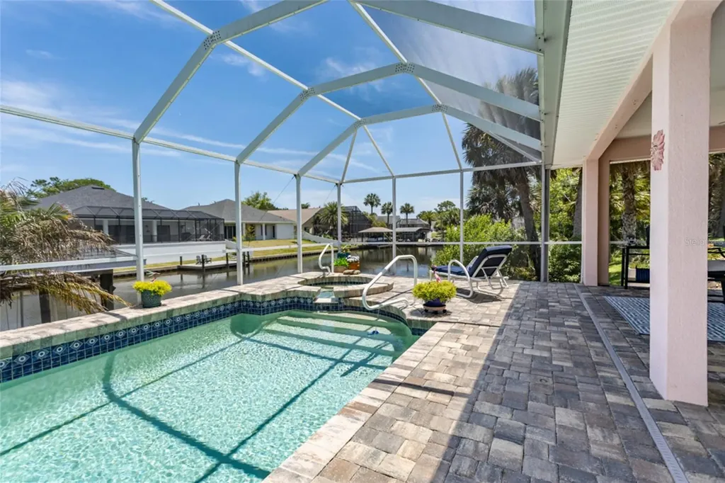 10 Crabtree Court Palm Coast FL 32137