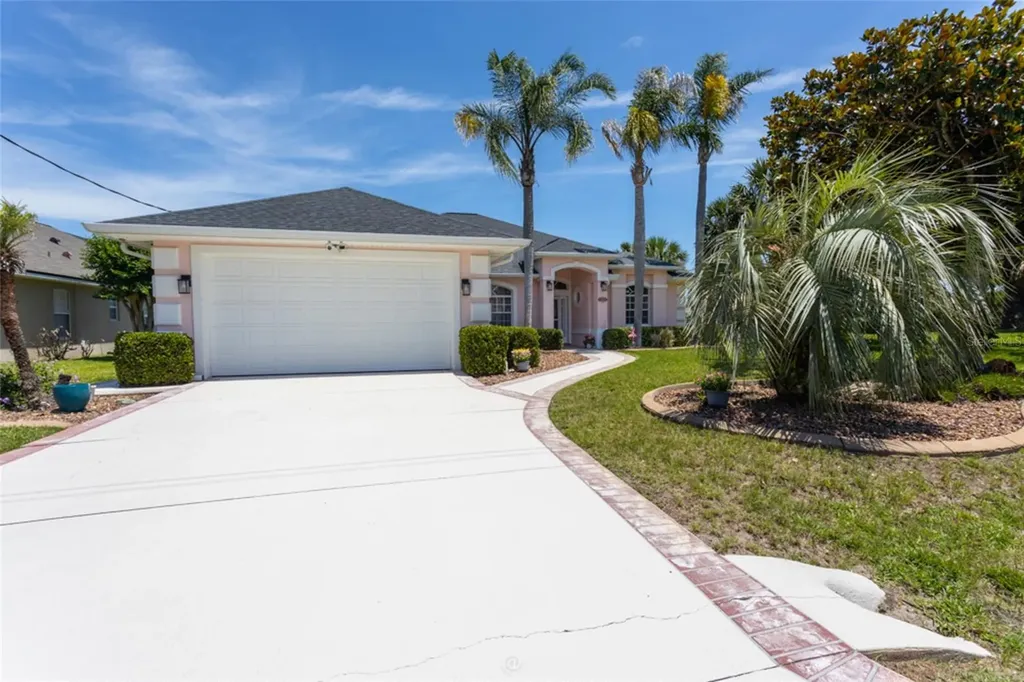 10 Crabtree Court Palm Coast FL 32137