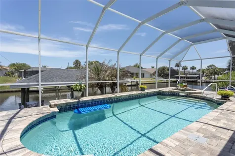 10 Crabtree Court Palm Coast FL 32137