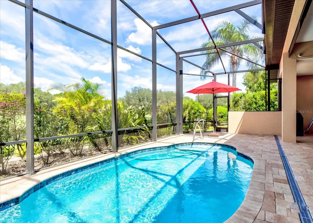 26301 Avenida Las Colinas Howey In The Hills FL 34737