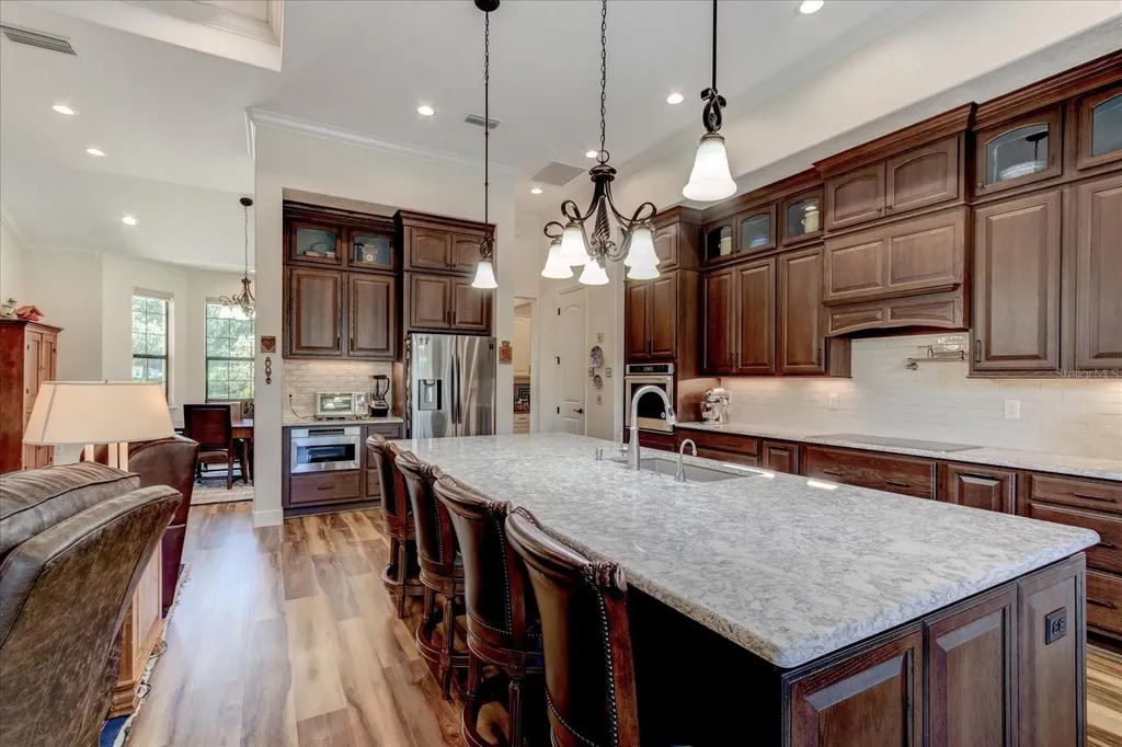 26301 Avenida Las Colinas Howey In The Hills FL 34737