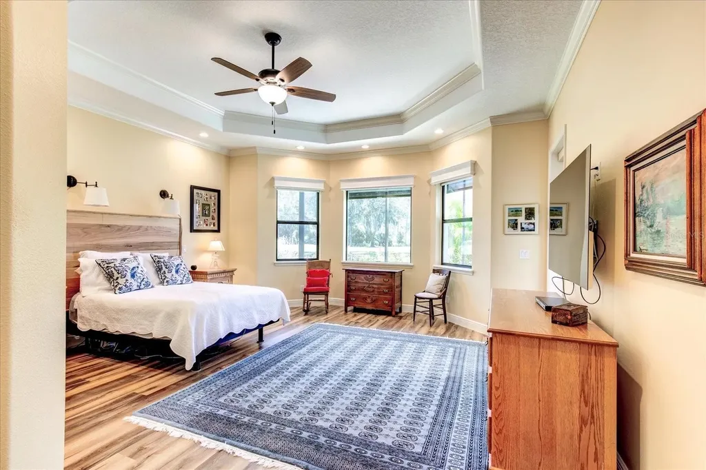 26301 Avenida Las Colinas Howey In The Hills FL 34737