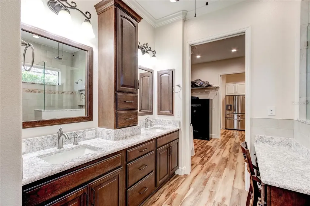 26301 Avenida Las Colinas Howey In The Hills FL 34737