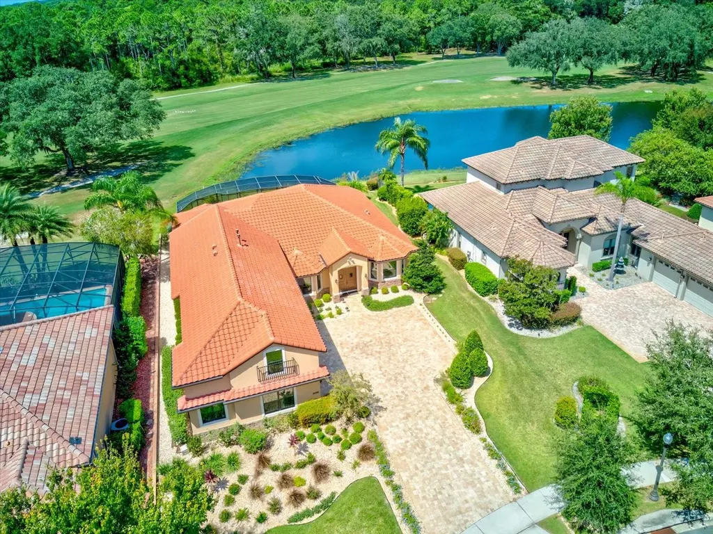 26301 Avenida Las Colinas Howey In The Hills FL 34737