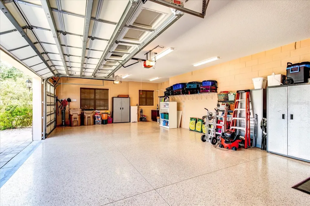 26301 Avenida Las Colinas Howey In The Hills FL 34737