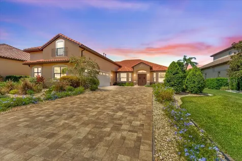 26301 Avenida Las Colinas Howey In The Hills FL 34737