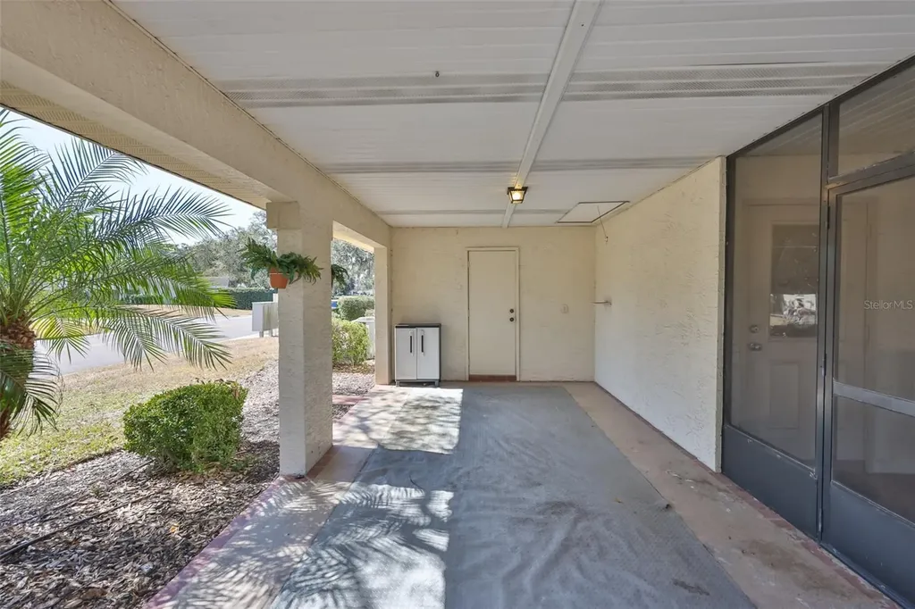 2035 Hampstead Circle Sun City Center FL 33573
