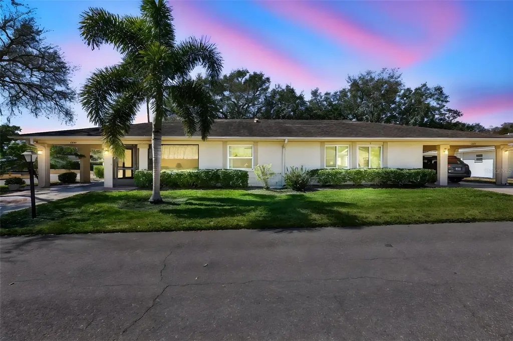 2035 Hampstead Circle Sun City Center FL 33573
