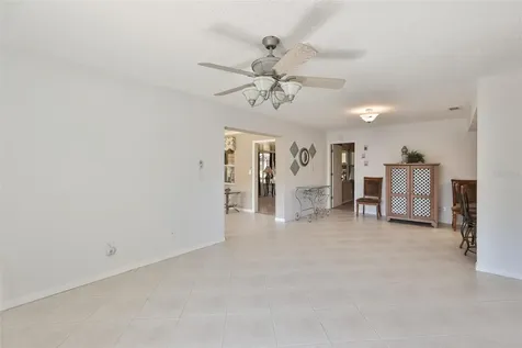 2035 Hampstead Circle Sun City Center FL 33573